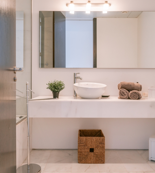 Resa Estates Talamanca for sale Pouet luxury bathroom 2.JPG
